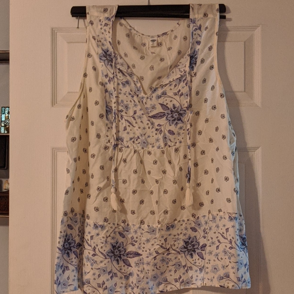 Old Navy flowy floral tank